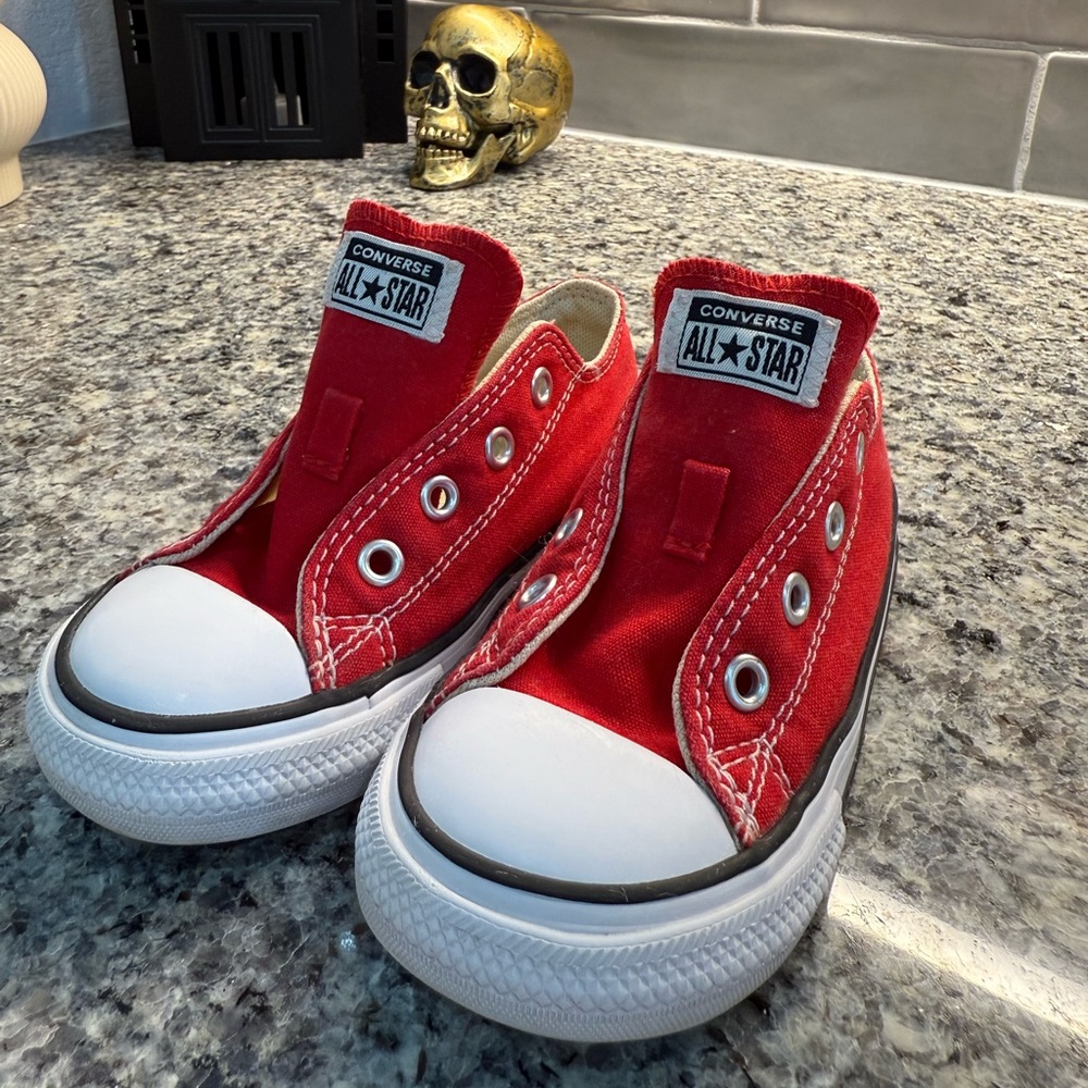 Converse Red All Star Sneakers Like Brand New No Strings Sz 7